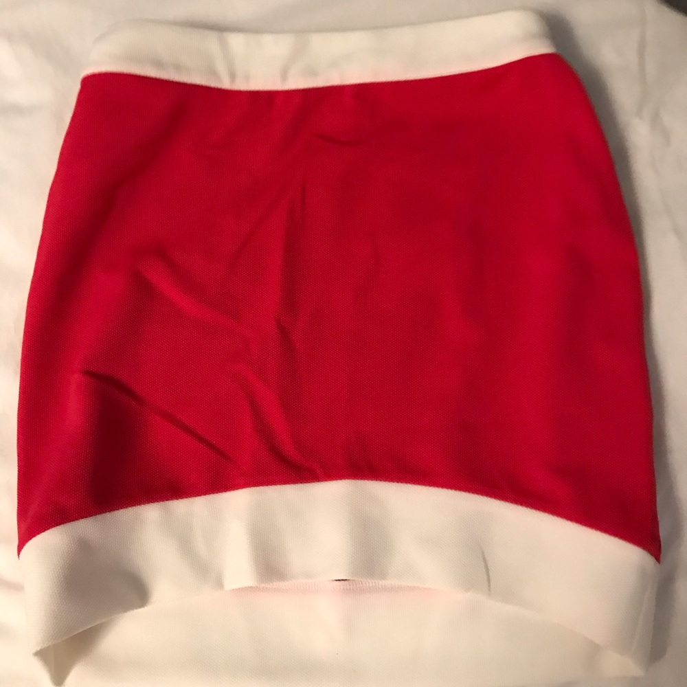 NWT Hot pink block colour skirt high low small